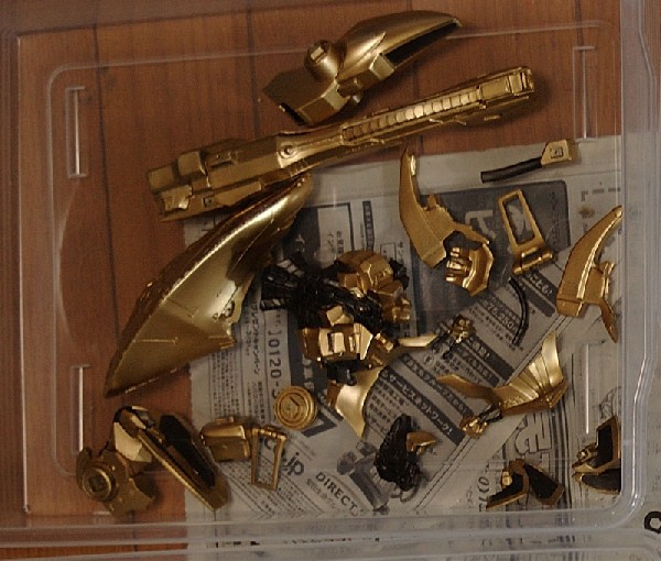 VOLKS 1/100 F.S.S. ナイト・オブ・ゴールド その2-7