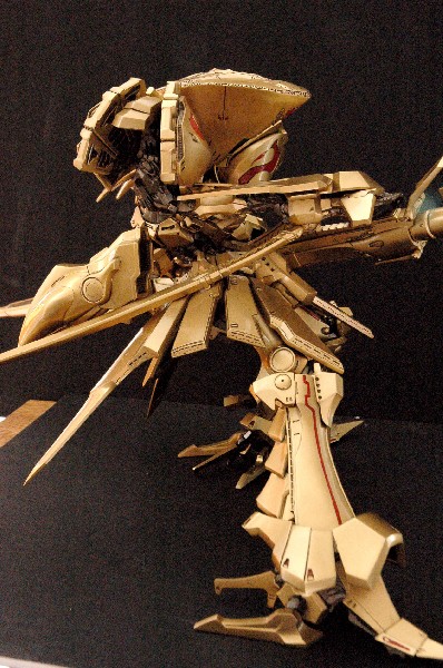 VOLKS 1/100 F.S.S. ナイト・オブ・ゴールド(ガレージキット) その3-4