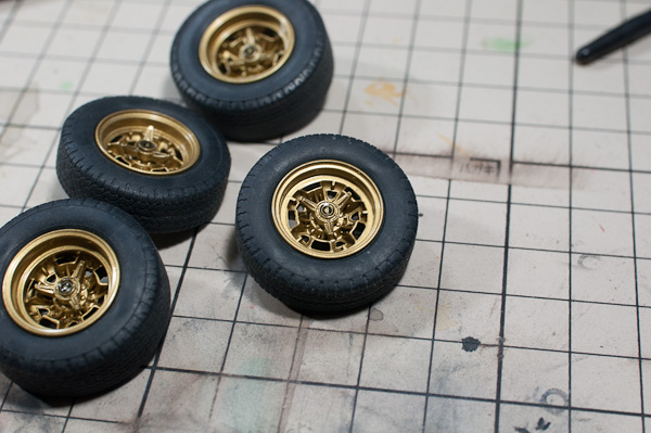 LAMBORGHINI MIURA P400SV（1/24 HASEGAWA）その１６　サス-6