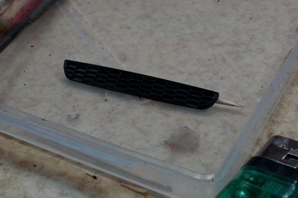 LAMBORGHINI MIURA P400SV（1/24 HASEGAWA）その20　抜き作業の続き-1