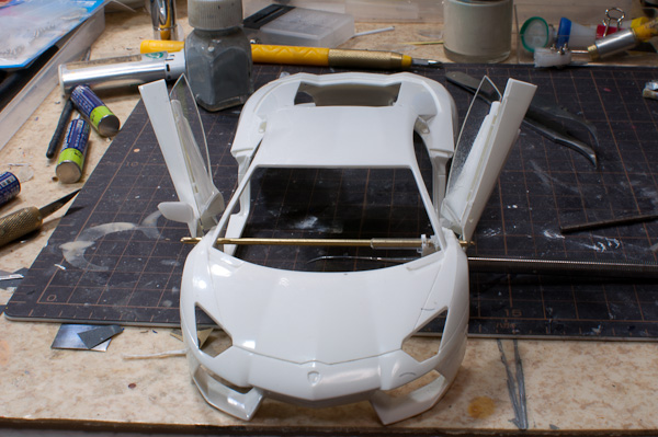 1/24 ランボルギーニ アヴェンタドール 1/24 その4 ガルウィングドアの可動化-8