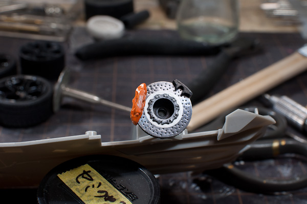 1/24 ランボルギーニ　アヴェンタドール　1/24　その１４　足まわりだいたいできた-1