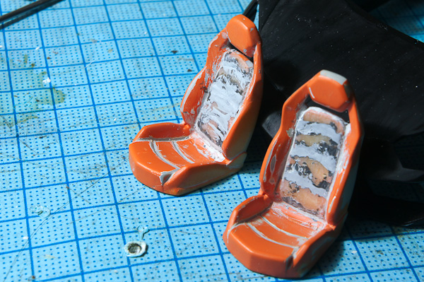 ランボルギーニ アヴェンタドール 1/24 その22 塗装の始まり-5