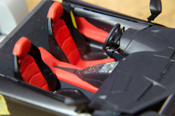 ランボルギーニ アヴェンタドール 1/24 その25 運転席本当に完成-6