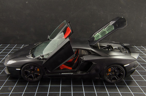 フジミ版アヴェンタドール 完成-4