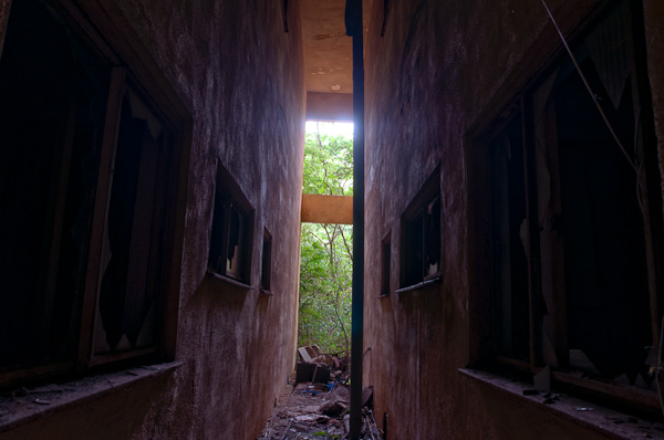 一龍旅館 潜入編 其の四 屋外~三階ベランダ-1