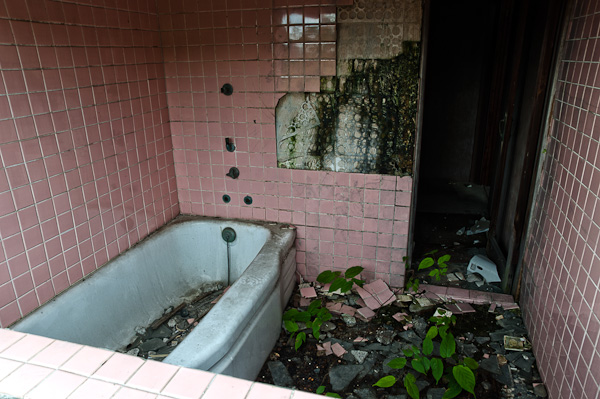 一龍旅館 潜入編 其の五 三階の住人-1