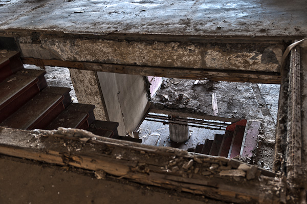 和歌浦探索 其の十 巨大旅館廃虚内部-5