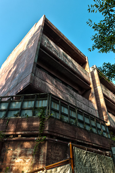 大阪府立泉佐野勤労青少年研修センター　其の壱　謎の建物-5