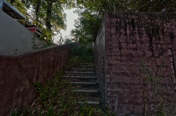 大阪府立泉佐野勤労青少年研修センター　其の参　正面へ-4