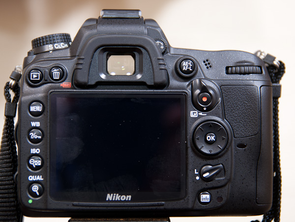NIKON D7000 外観 -5
