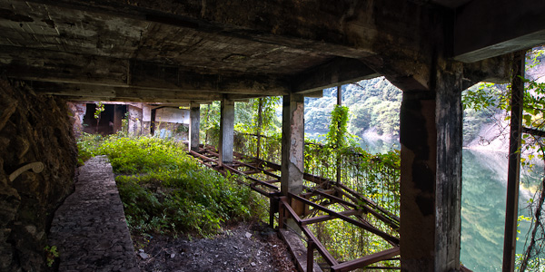 宇治川ほとりの岩風呂風旅館　其の弐-2