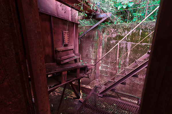 ◆岡山　弁柄工場　其の四　二階へ-8