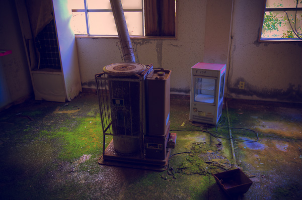 ◆湯原温泉ロープウェイ跡 其の陸 機械室へ-6