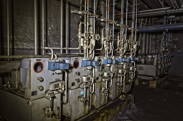 某巨大工場 その一-8